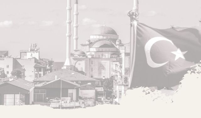 Image of Istanbul skyline with Turkish flag